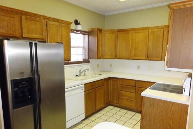 Foto del edificio - House Located Near Shadow Hills Golf Cours...
