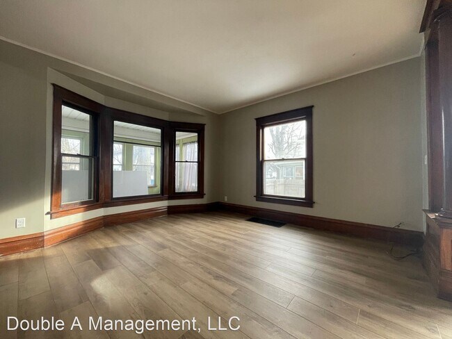 Building Photo - 3 br, 1 bath House - 1029 Lincoln St.