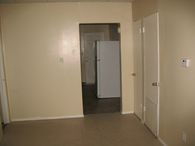 Foto del edificio - 1362 Pitkin Rd