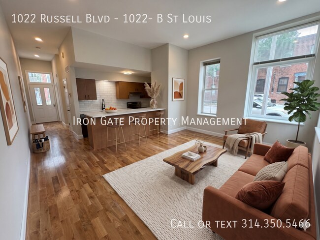 Foto del edificio - 1022 Russell Blvd