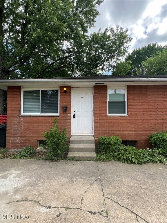 Foto principal - 2561 Edwin Ave