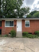 Building Photo - 2561 Edwin Ave