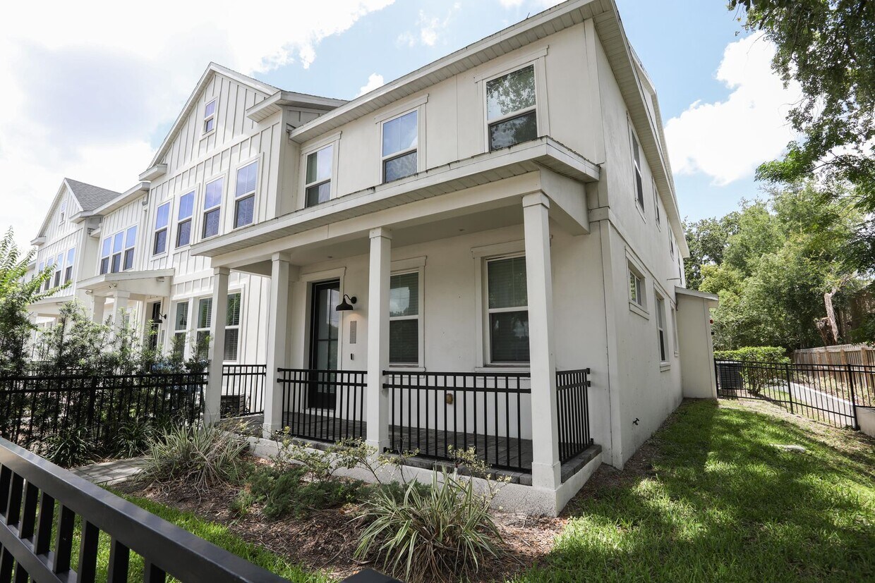 Foto principal - 1417 E Michigan St