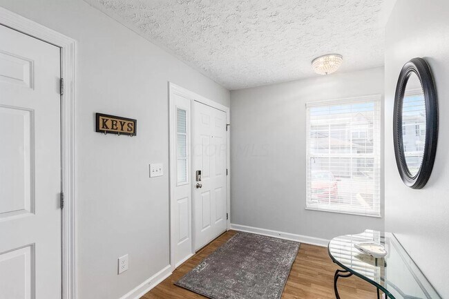 Puerta principal - 2078 Coleman Dr