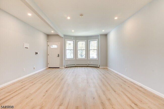 Building Photo - 34 Millington Ave