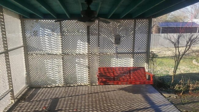 Building Photo - 8072 W Van Hook St