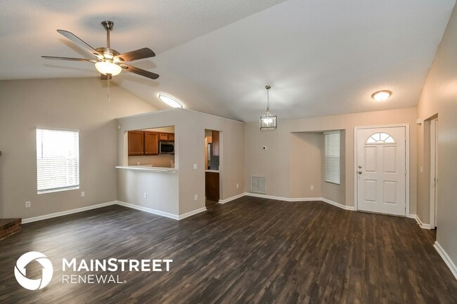 Building Photo - 11516 Birch Forest Cir E