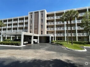 Building Photo - 8735 Ramblewood Dr