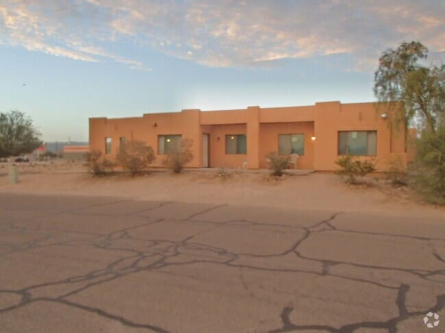 Building Photo - 4836 Reagan Dr