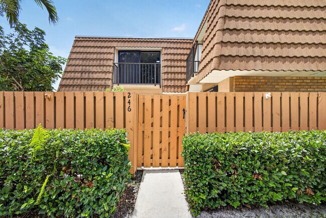 Building Photo - 246 Charter Way