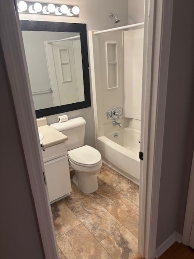 Foto del edificio - SOUTH END - FOREST COVE