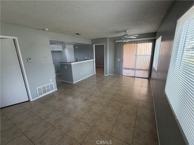 Foto del edificio - 3732 Oak Creek Dr