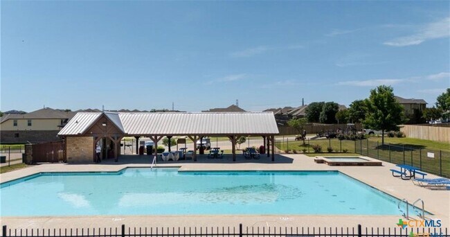 Foto del edificio - 9602 Glynhill Ct