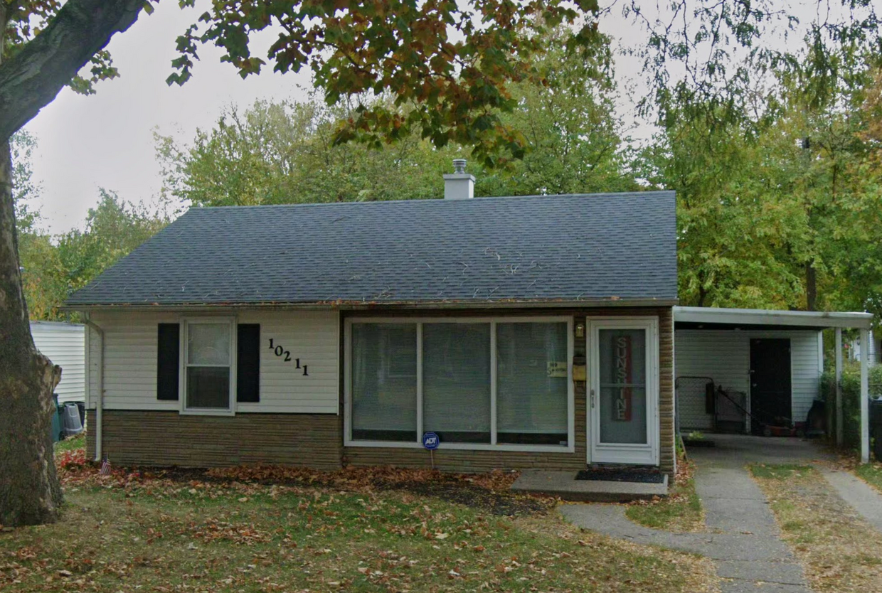 Primary Photo - House in Oak Park