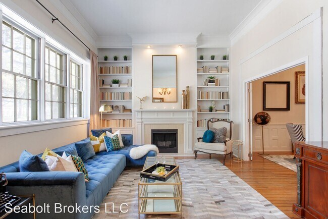 Foto del edificio - 5 br, 2.5 bath House - 417 E Bay St
