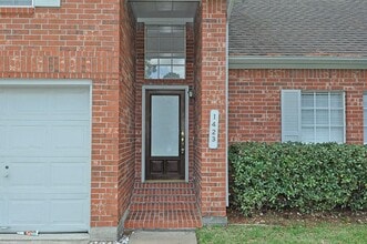 Building Photo - 1423 Indian Autumn Tr