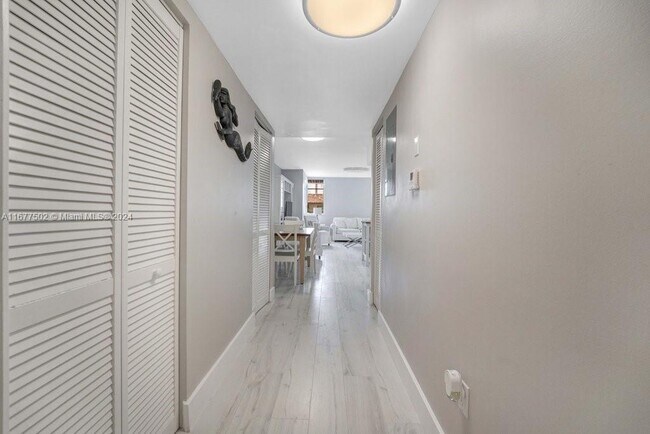 Photo - 1532 Drexel Ave Apartment