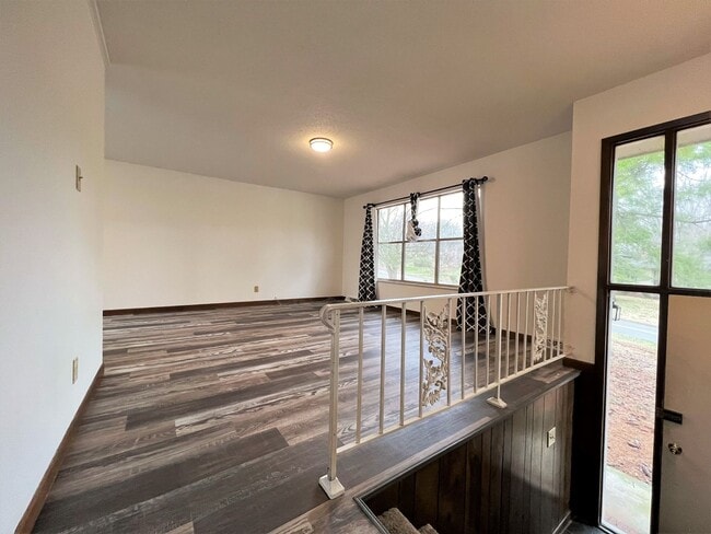 Building Photo - 11518 Midhurst Dr