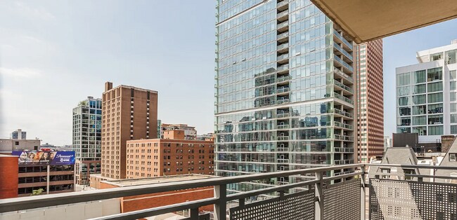Foto del edificio - 744 N Clark St