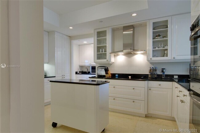 Foto del edificio - 21200 NE 38th Ave