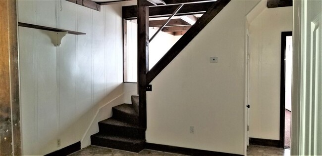 Building Photo - 2 br, 1.5 bath House - 311 N PINE ST