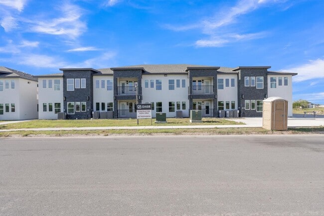 Foto del edificio - 2515 Gamez Dr