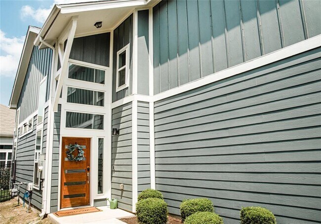 Foto del edificio - 1510 Homespun Rd