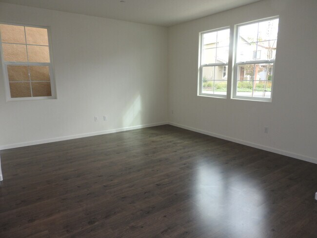 Foto del edificio - Beautiful Patio Home