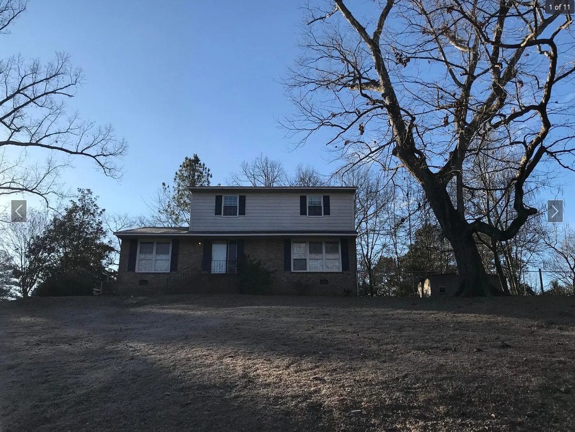 Primary Photo - 103 White Oak Ln SW
