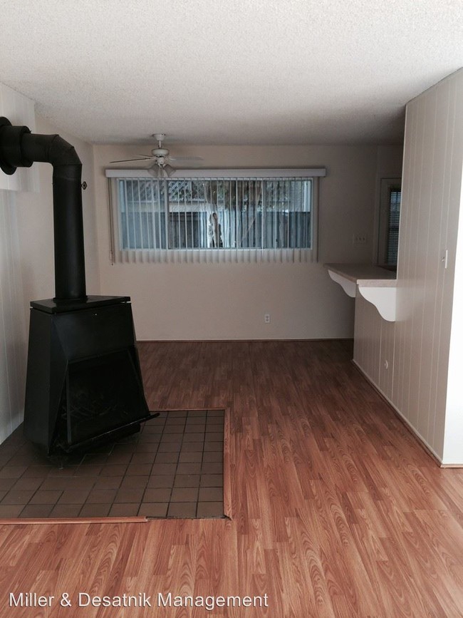 Foto del edificio - 3720 Midvale Ave