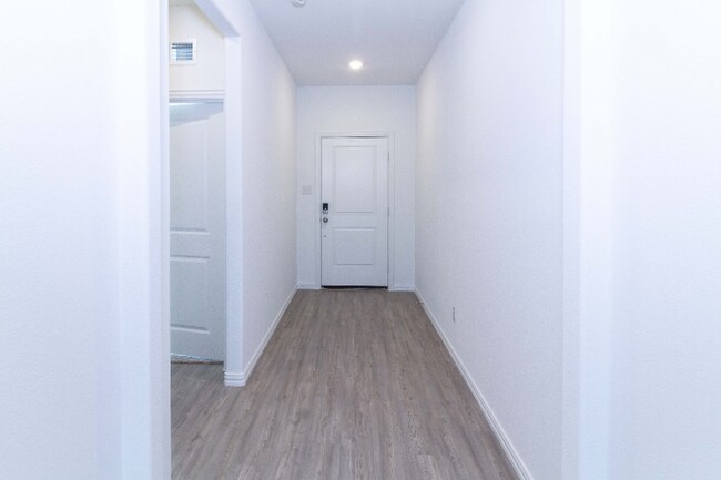 Foto del edificio - 3240 Willow Ter Ln
