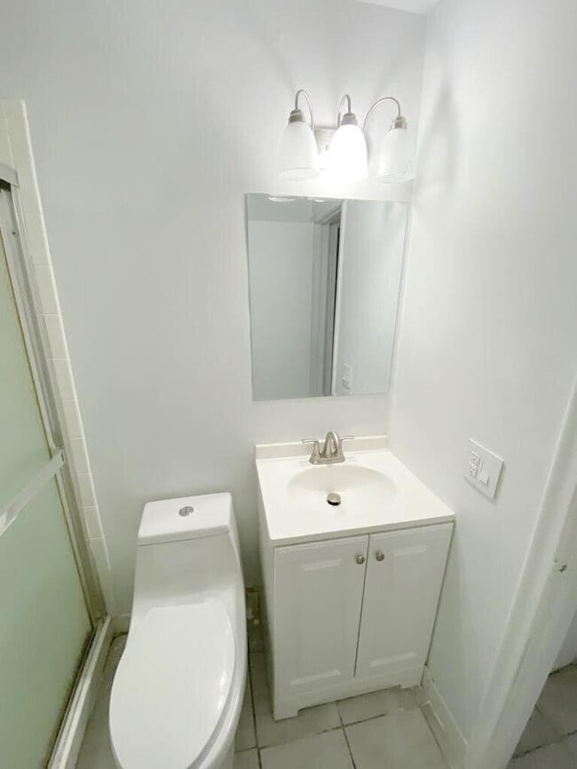 Foto del edificio - 2715 Ponce De Leon Blvd