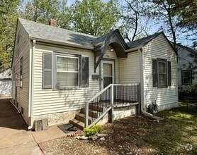 Building Photo - 716 S Broadview St