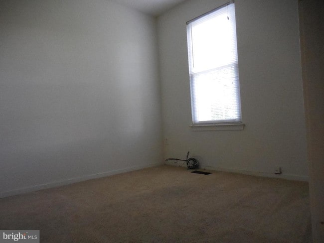 Building Photo - 26 Valley Bend Ct