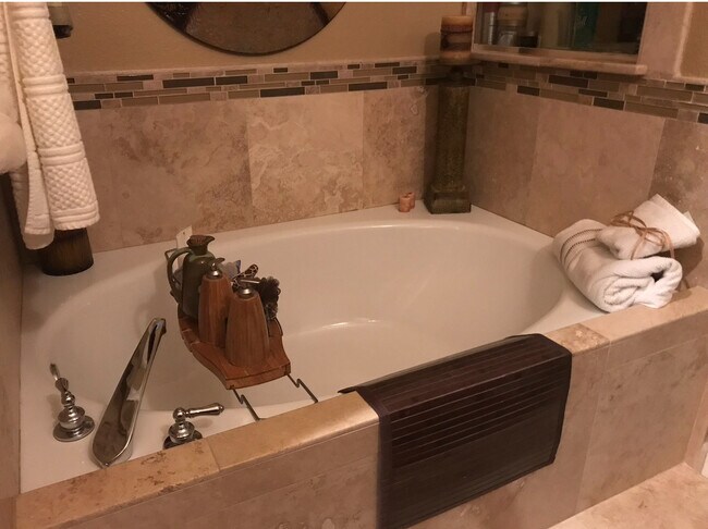 Foto del edificio - 703 Via Presa