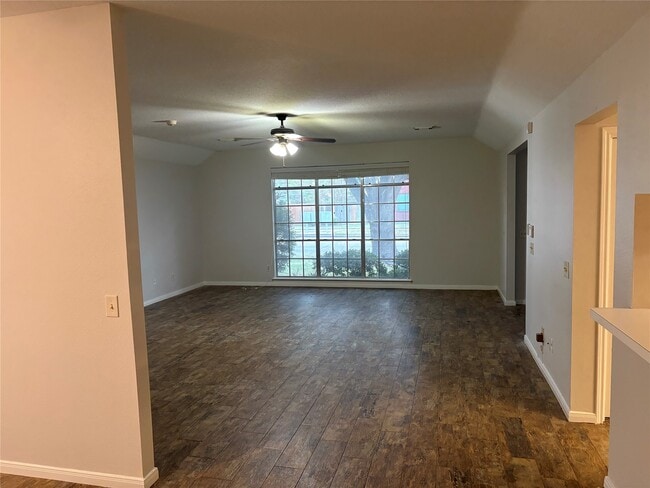 Building Photo - 9327 Cabin Creek Dr