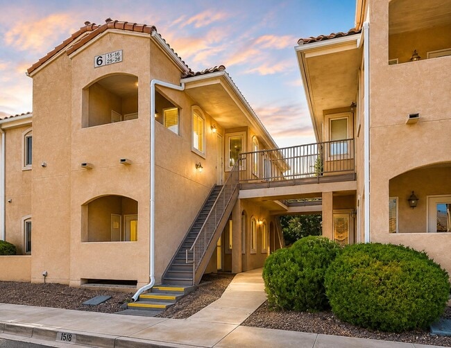 Building Photo - 6800 Vista Del Norte Dr NE