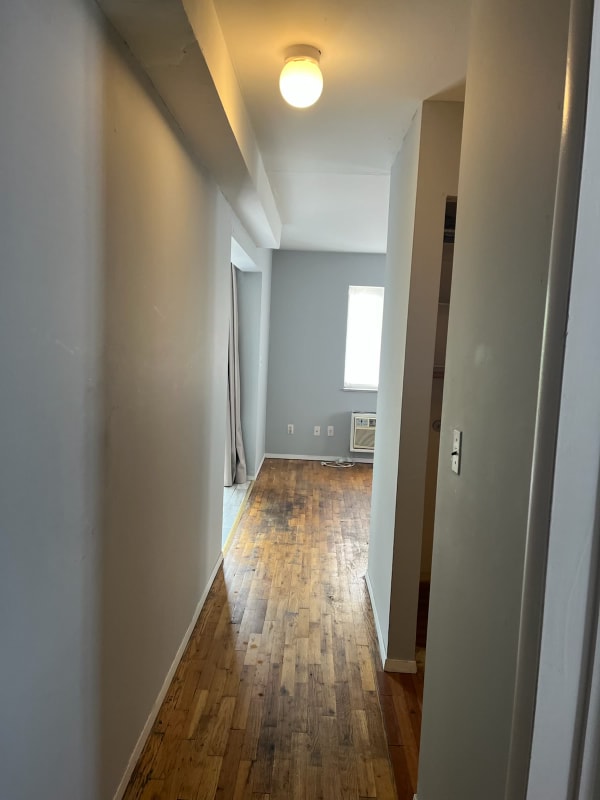 Building Photo - 53 Poplar St