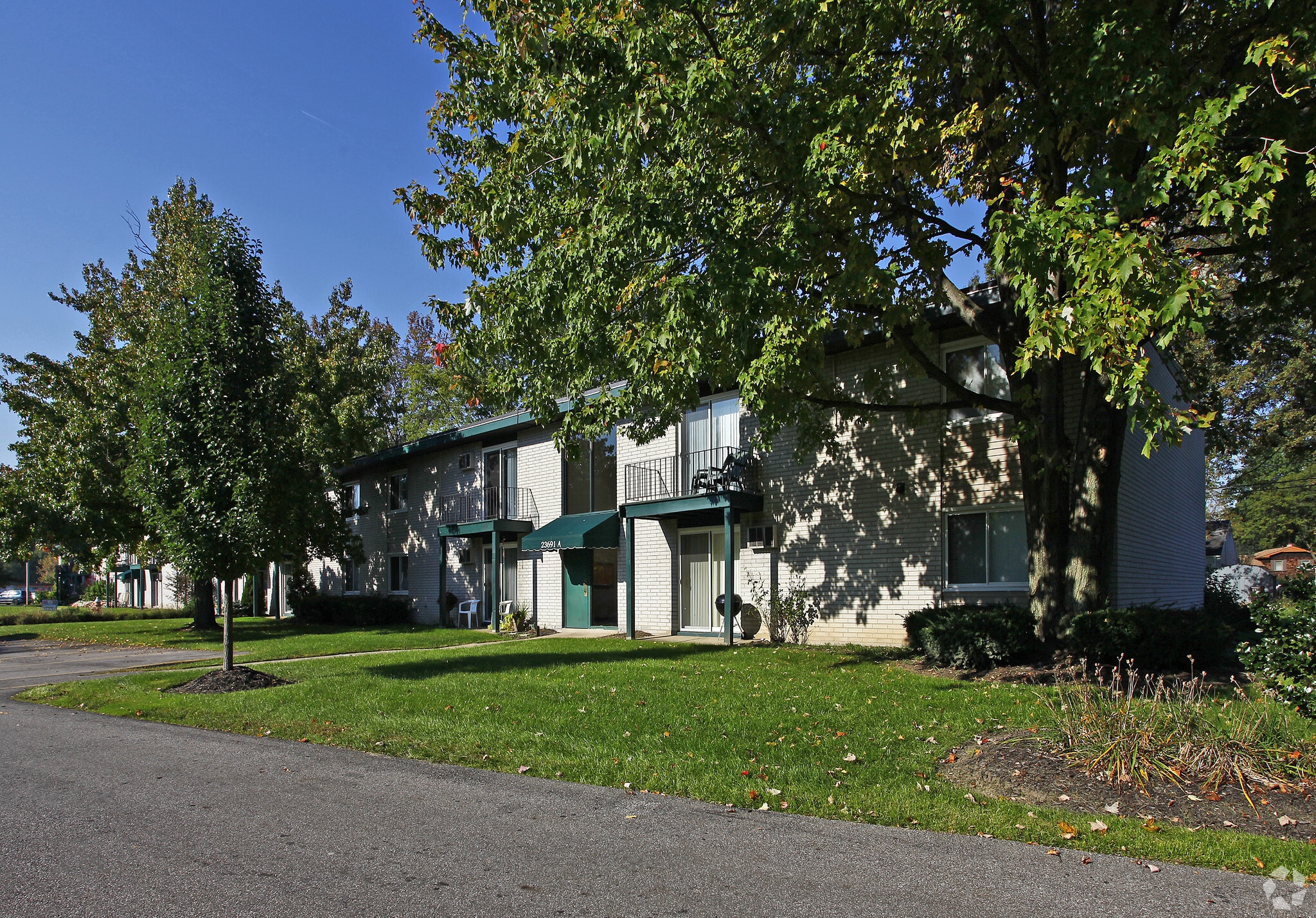 Winterberry Village Apartments – photo 1
