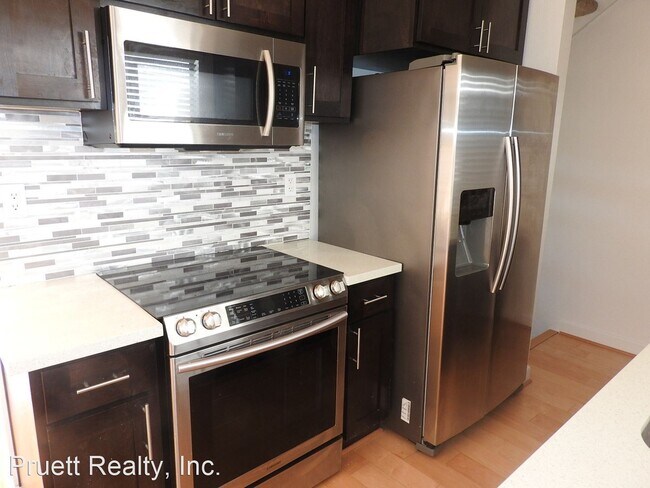 Building Photo - 2 br, 2 bath House - 2772 Ariane Dr #72