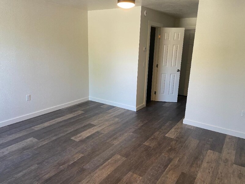 Foto principal - 18 2nd Ave N
