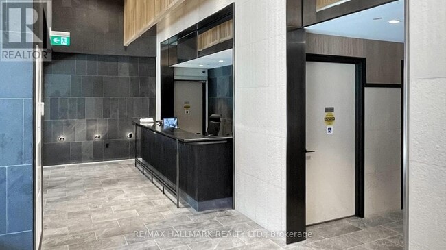 Building Photo - 89 Church St