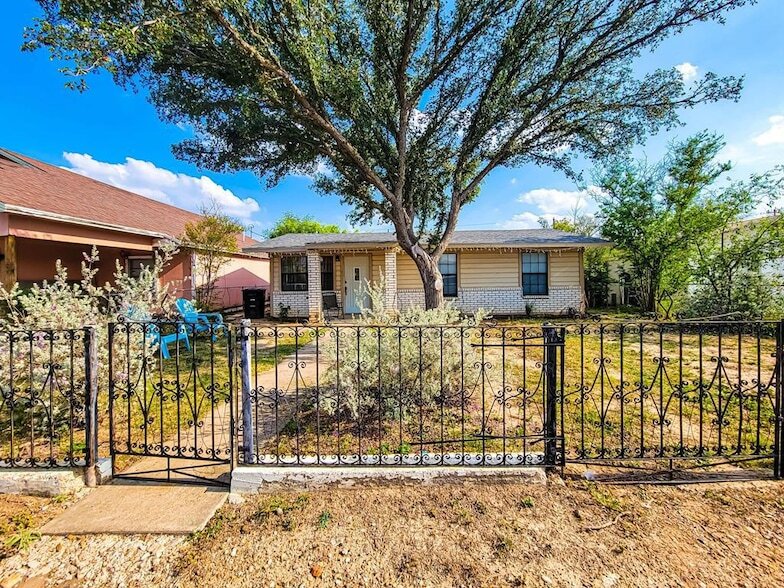 Foto principal - 1540 Valerie Dr