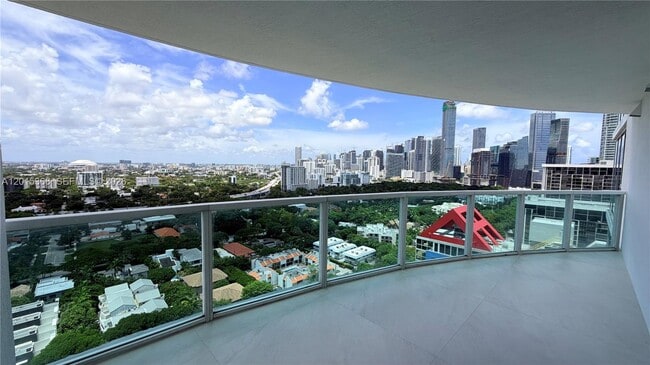 Foto del edificio - 2101 Brickell Ave