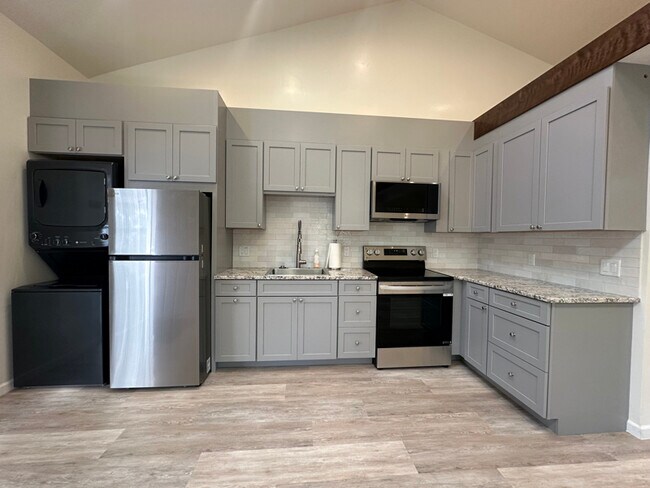 Foto del edificio - 1139 Azalea Ave