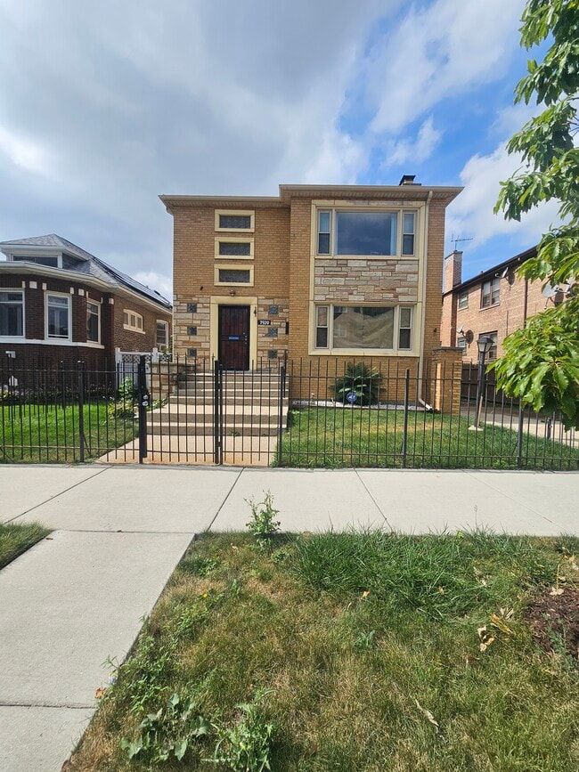 Building Photo - 7920 S Winchester Ave