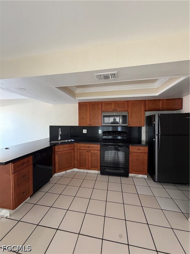 Foto del edificio - 5425 Ninth Ave