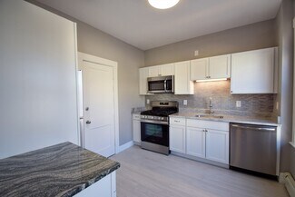 Building Photo - 141 Sutherland Rd
