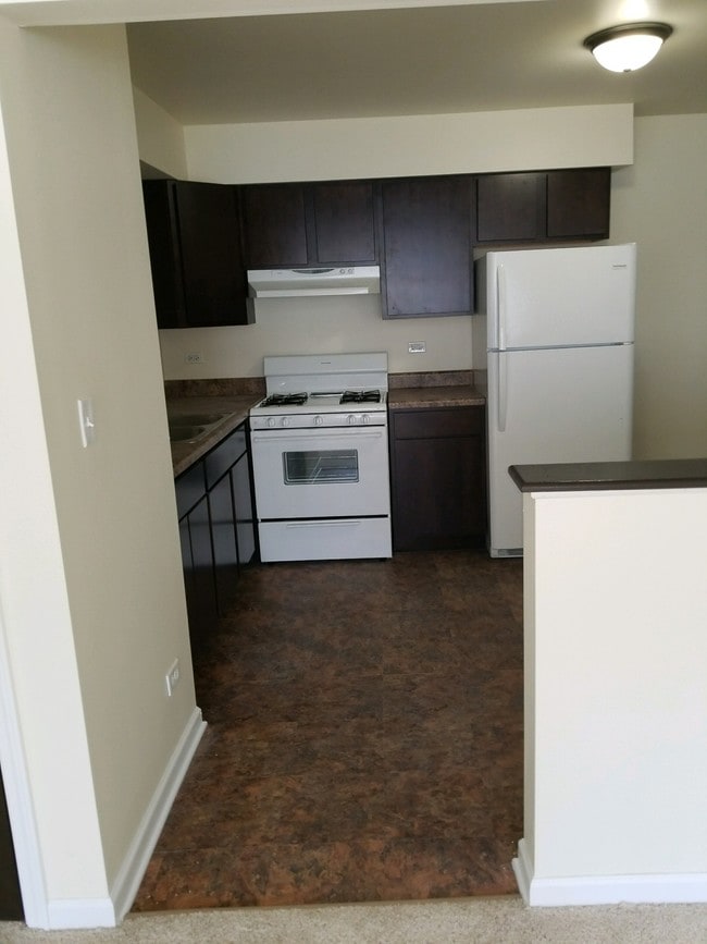 Building Photo - 9829 Lawrence Ct