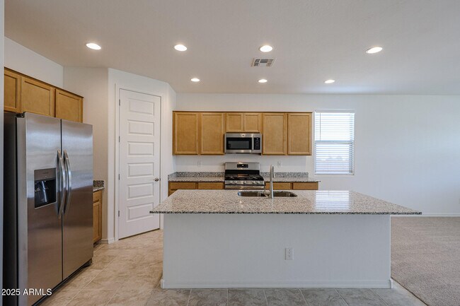 Foto del edificio - 25183 N 172nd Dr